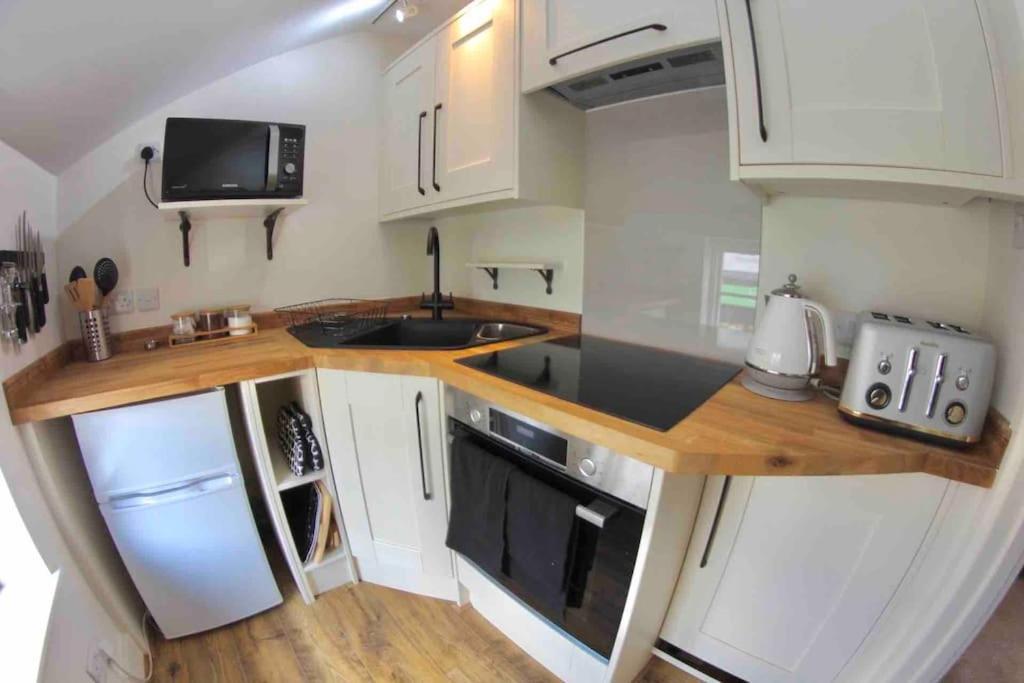 Traveller'S Rest - Cosy Cottage In Heart Of Wilton Salisbury Exteriör bild